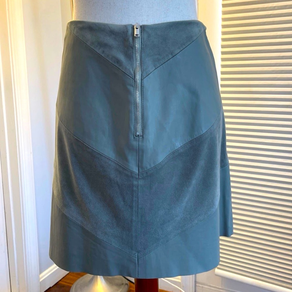 Beautiful Zara Gray Suede Skirt Medium
